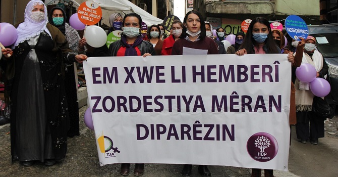 HDP Hakkari Kadın Meclisinden 25 Kasım Açıklaması