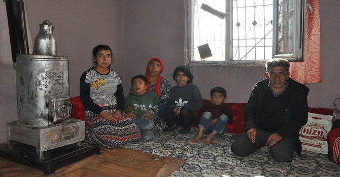 Zihinsel engelli Sanır, Ders çalıştığı okula memur olarak atandı