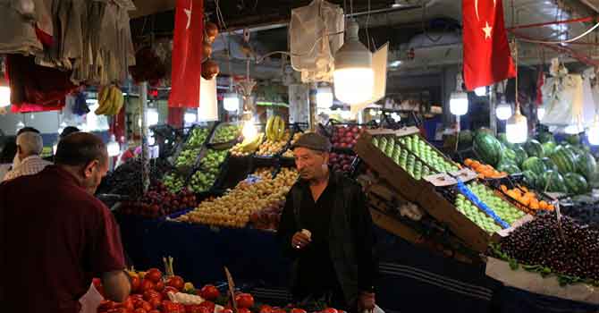 TÜİK: Enflasyon Kasım’da yüzde 2,3 arttı, yıllık 14,03 oldu