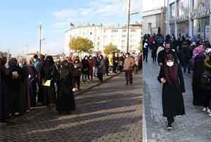 500 liralık yakacak yardımı salgını unutturdu