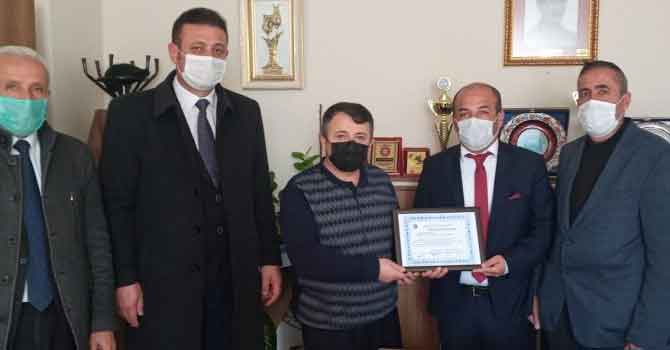 Muhtarlardan engelliler derneğine ziyaret!