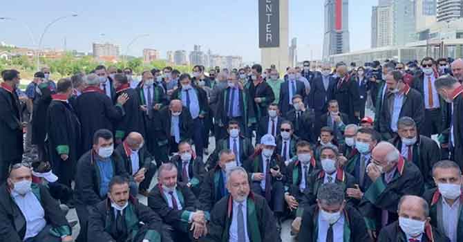 AYM 'çoklu baro' kararının gerekçesini açıkladı