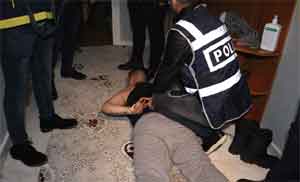 Ankara'da esnaftan haraç toplayan suç örgütüne operasyon: 17 gözaltı