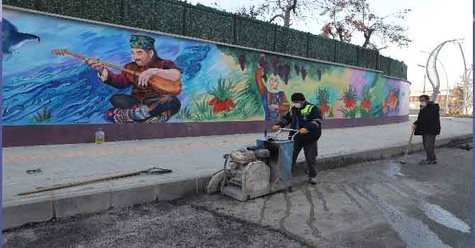 Herkes evinde otururken onlar çalışıyor