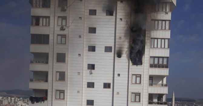 Yangında bir bebek yaşamını yitirdi