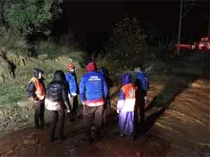 İzmir'de 2 kişi sel sularında kayboldu