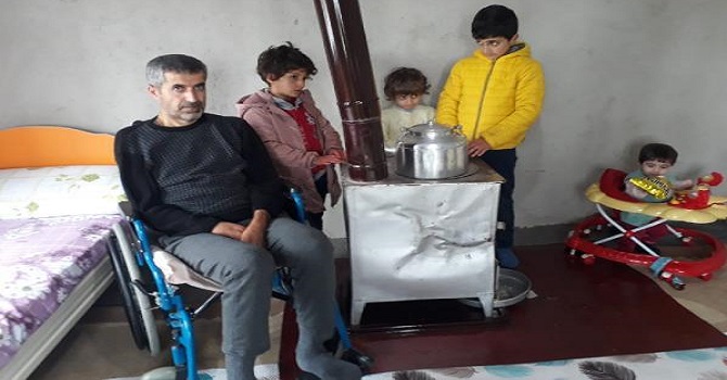 Yılan korkusu yaşayan aileye yeni ev yapıldı