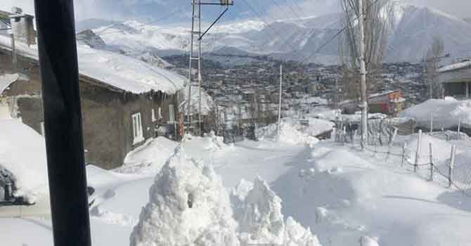 Hakkari’de 59 yerleşim yeri kapandı