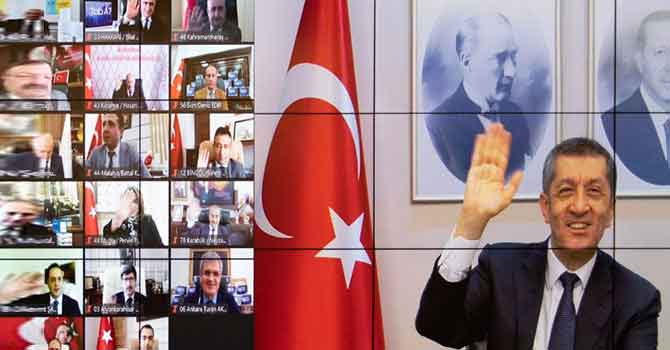 Bakan Selçuk: 266 bin 500 tablet bilgisayar öğrencilere ulaştı