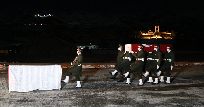 Hakkari'de Çığ şehidi için tören düzenlendi