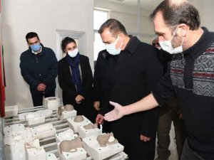 Vali Akbıyık İŞGEM'deki atölyeleri ziyaret etti