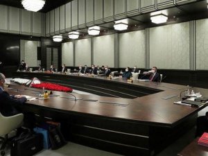 Kabine toplanıyor! Yeni koronavirüs tedbirleri mi esneme mi