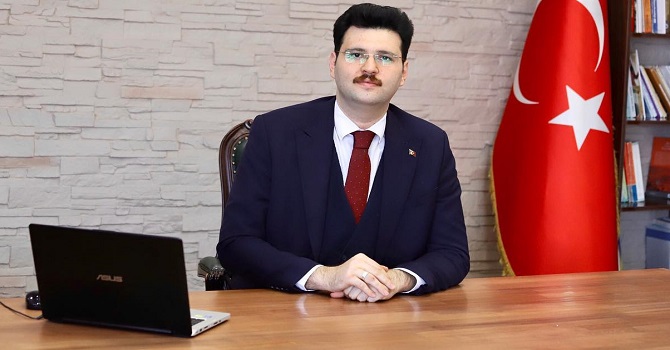 Çukurca Kaymakamı görevine başladı