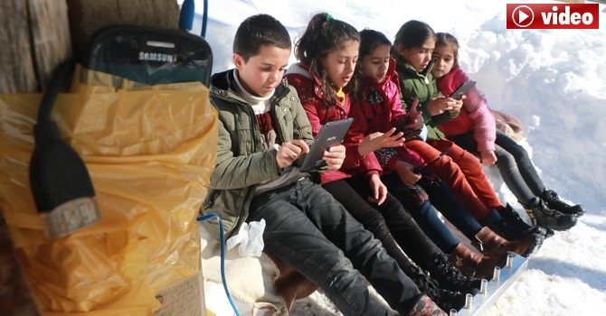 Antalya'dan, Yüksekovalı Çocuklara  tablet desteği