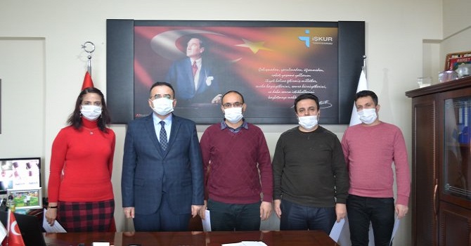 Hakkari İŞ-KUR personeline takdirname verildi