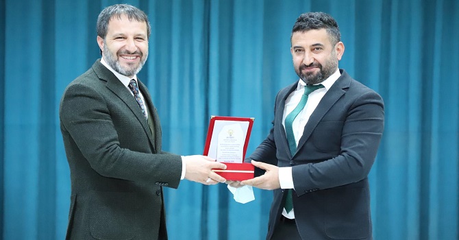 Ak Vefa töreninde Arslan’a plaket
