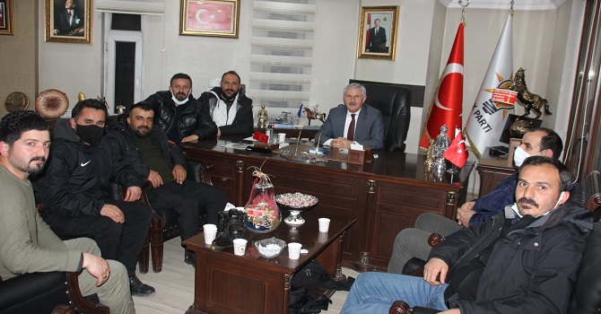 Ak Parti İl Başkanı Özbek, gazetecilerle bir araya geldi