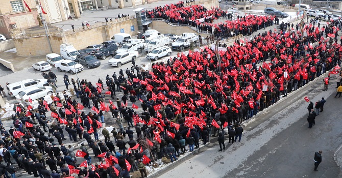 Hakkari'de, Gara şehitleri için yürüyüş düzenlendi