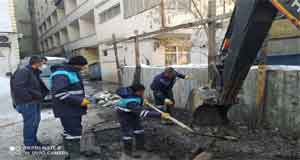 Belediye ekipleri soğuk havaya meydan okuyor