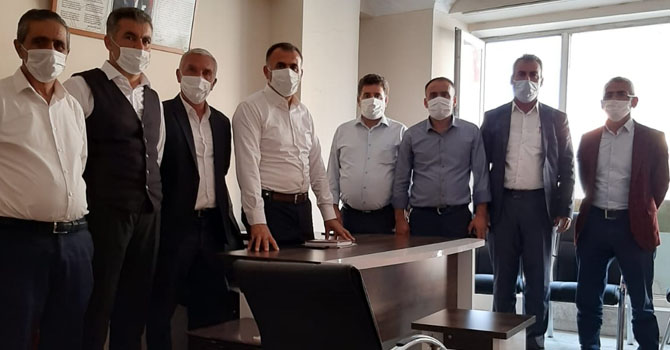 Hakkari Köy ve Mahalle Muhtarlar Derneği’nden kadınlar günü mesajı