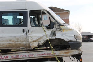 Araçlara çarpıp, tüfekle rastgele ateş açan sürücü, intihar etti