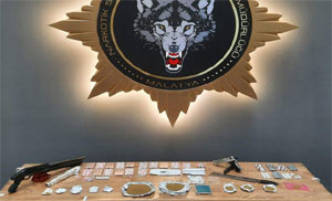 3 ilde uyuşturucu operasyonu: 20 gözaltı