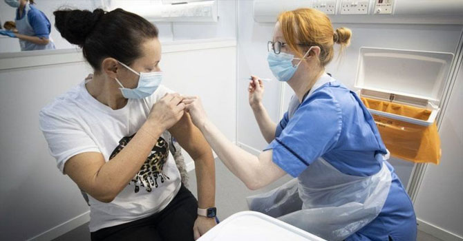 Emrah Altındiş: 40 günde 1.1 milyon kişi hastalandı, aşı seferberliği başlatmalıyız