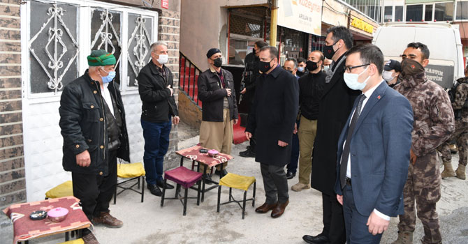 Vali Akbıyık, Covid-19 denetime katıldı