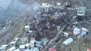Artvin'in Yusufeli ilçesindeki köyde 60 ev birden yandı