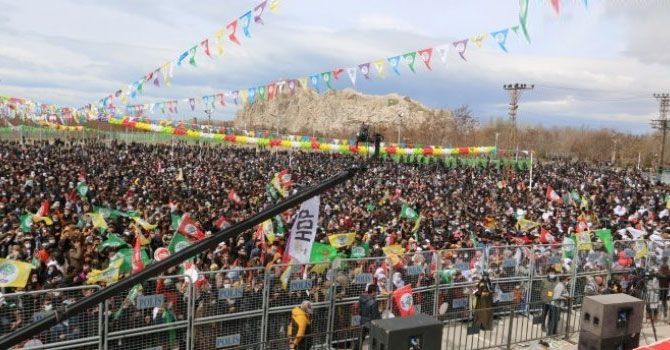 Van'da Newroz kutlamaları başladı