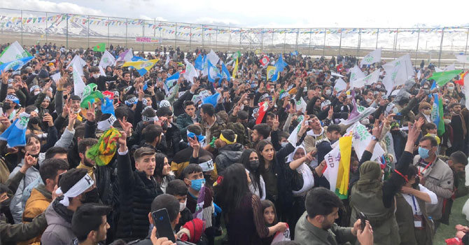 Yüksekova'da Newroz kutlamaları