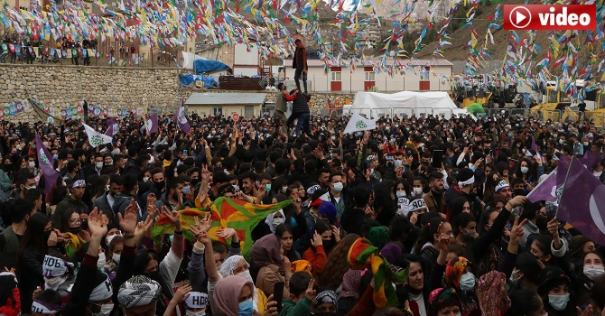 Hakkari'de Newroz coşku ile kutlandı