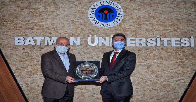 Rektör Pakiş'ten Batman Üniversitesine ziyaret
