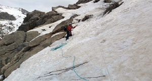 Dağcılardan Belkıs Zirvesi için rota tırmanışı