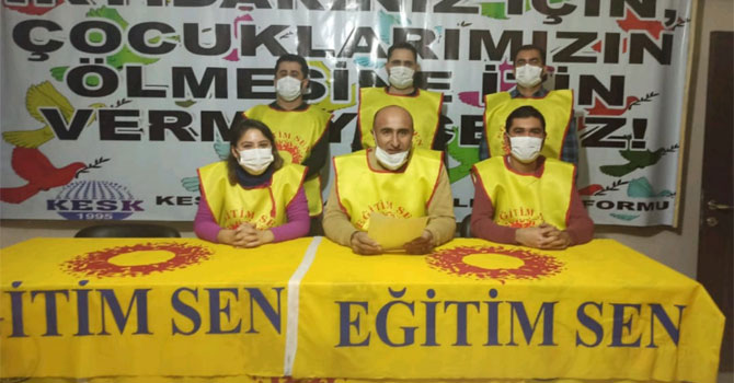 Hakkari Eğitim-Sen: Risk altındayız, aşı istiyoruz!