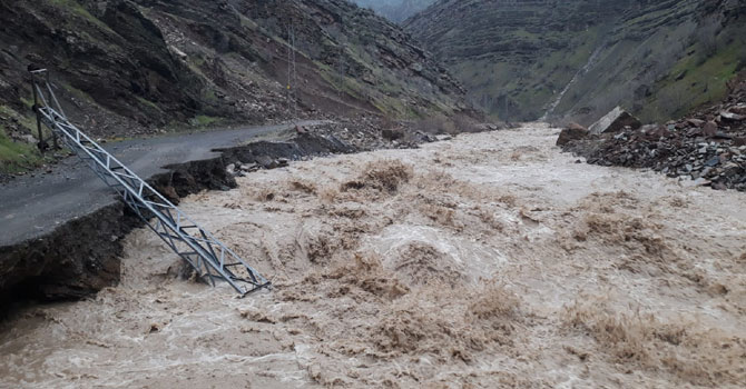 VEDAŞ’ın fırtına mesaisi