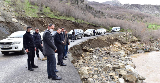 İl Özel İdaresi Genel Sekreteri Kumbasar Şemdinli'de