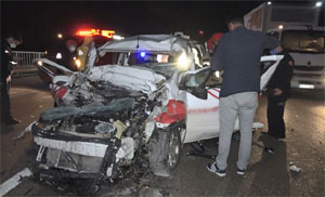 Süt tankerine çarptı, 40 metre sürüklendi: 1 ölü, 2 ağır yaralı