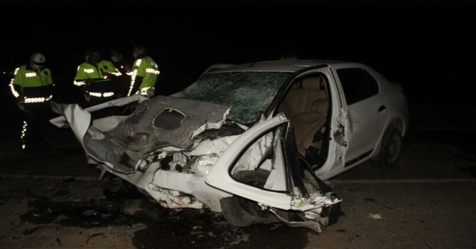 Katliam gibi kaza: 5 ölü,1 yaralı