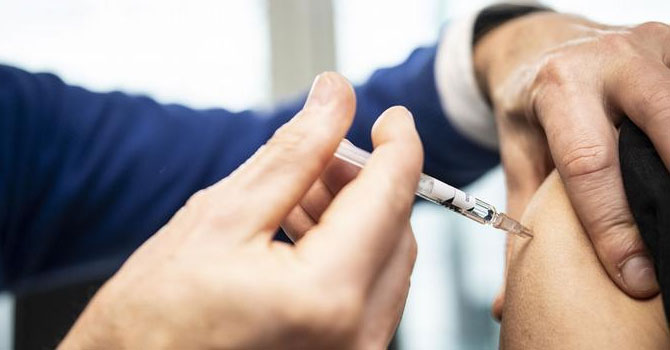 Sadece basın kartı taşıyan gazeteciler aşılanabilecek