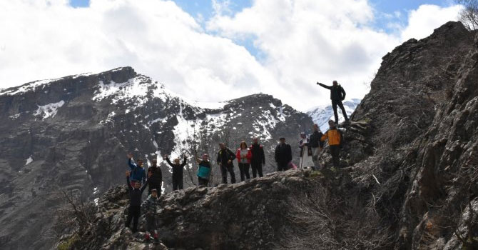 Doğa Severler Abdişo Kilisesi’ni ziyaret etti
