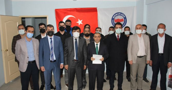 Memur-Sen’den 103 amiralin bildirisine tepki