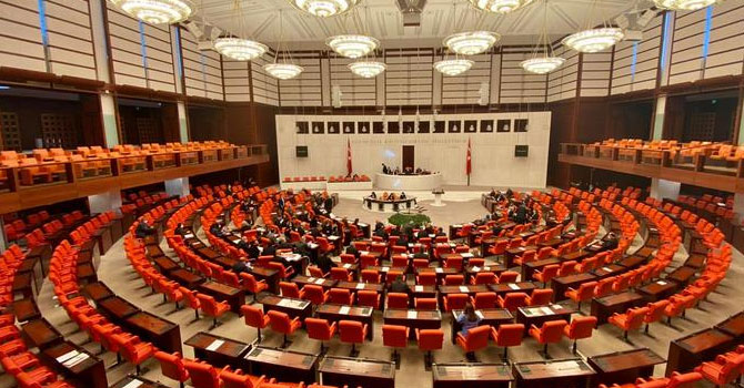 Mecliste kabul edildi