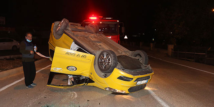 Takla atan taksiden burnu kanamadan çıktı