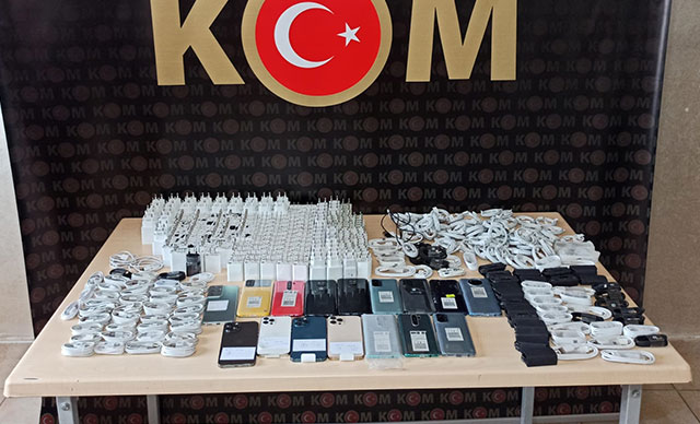 Şırnak'ta 'kaçakçılık' operasyonu: 64 gözaltı