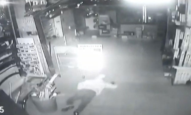 'Sürüngen hırsızlar' kameraya yalandı