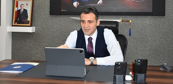 Hakkâri halkına teşekkürlerimi sunuyorum