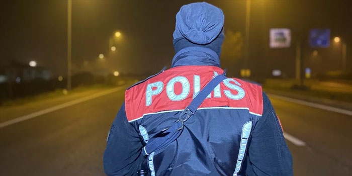 Valilik afiş ve pankart asmayı yasakladı