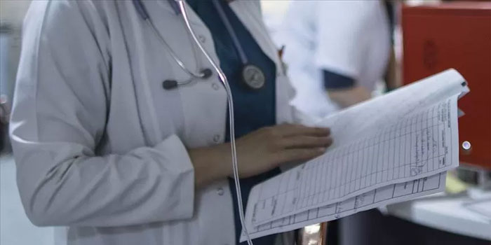 Sadece bir günde bine yakın hekim istifa etti