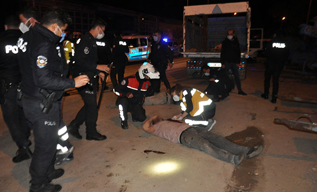 Hurdacı kavgası: 4 yaralı, 13 gözaltı